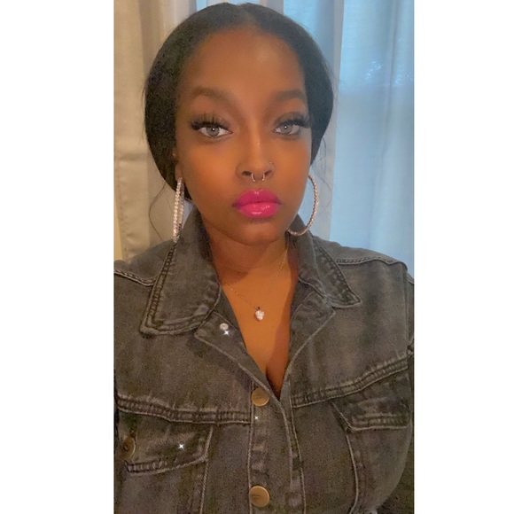 Meet your Posher, Cachet - Picture 1 of 1